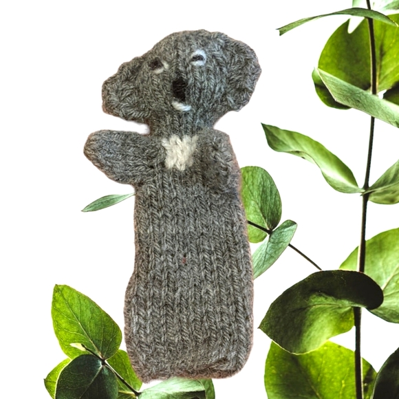 Hand Knitted Vintage wool Koala finger puppet. NWOT Gift!🐨🐨❤️ - Picture 10 of 16